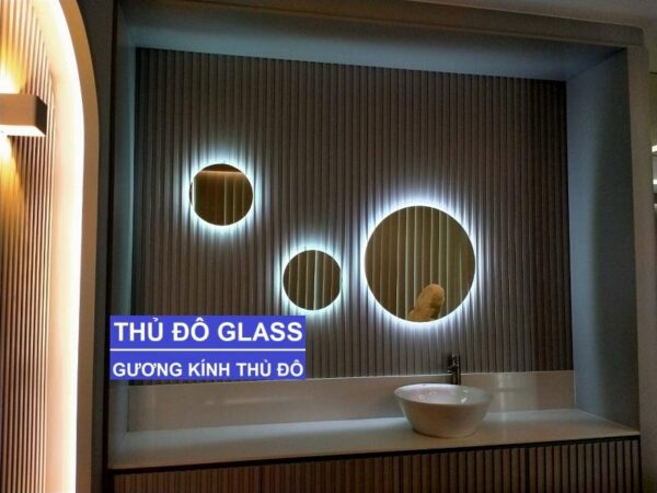 Gương tròn treo tường nhà tắm đèn led