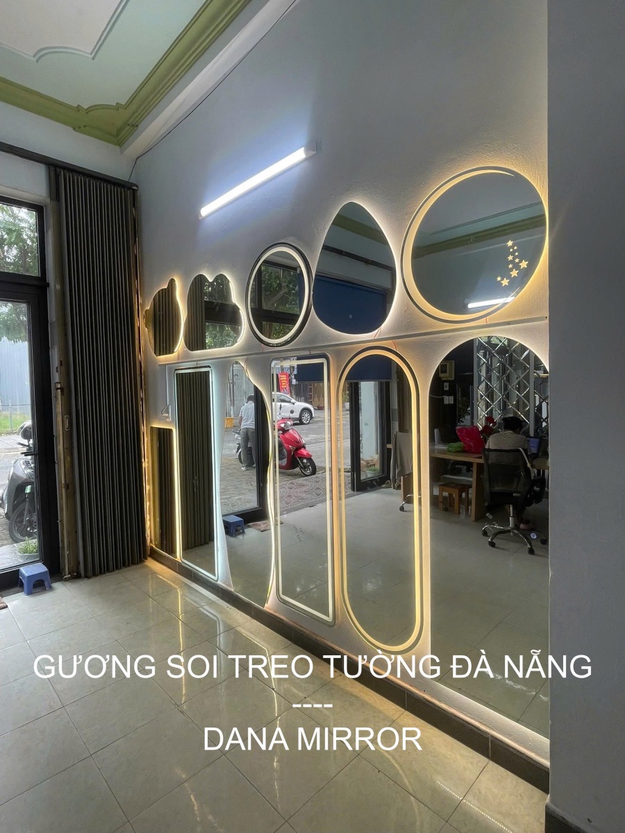 Gương soi có gắn đèn led treo tường Đà Nẵng